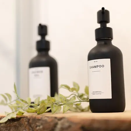 Peter Apartments- Mit Eigenem Eingang I 30qm I Zentrale Lage I Bad I Kueche I Terrasse I Tv アパート