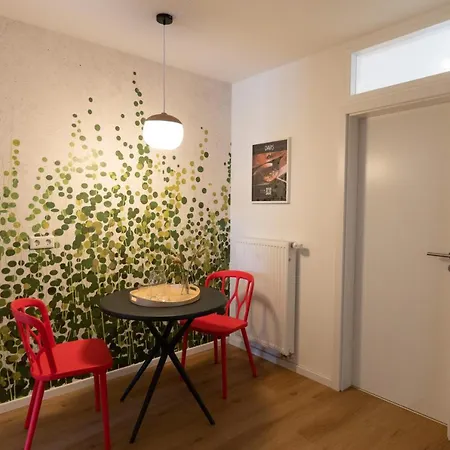 アパート Peter Apartments- Mit Eigenem Eingang I 30qm I Zentrale Lage I Bad I Kueche I Terrasse I Tv