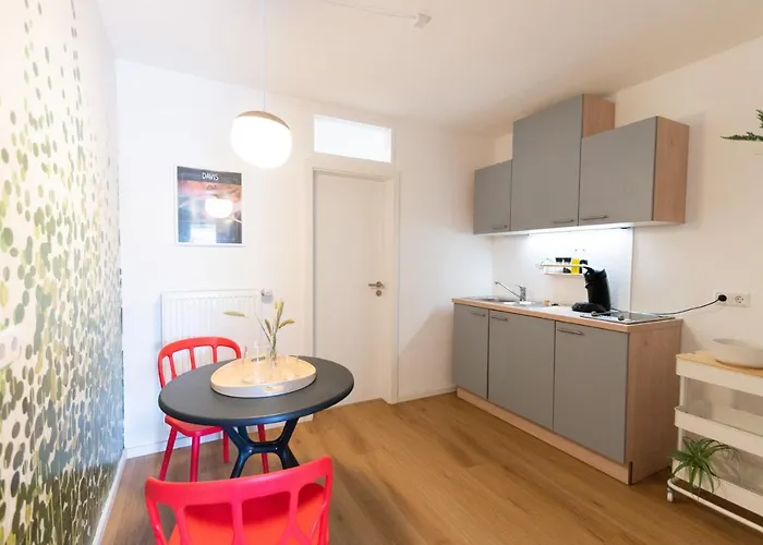 Appartement Peter Apartments- Mit Eigenem Eingang I 30qm I Zentrale Lage I Bad I Kueche I Terrasse I Tv